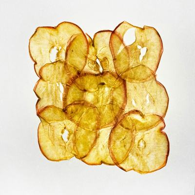 Apple — Thin dried apple rings